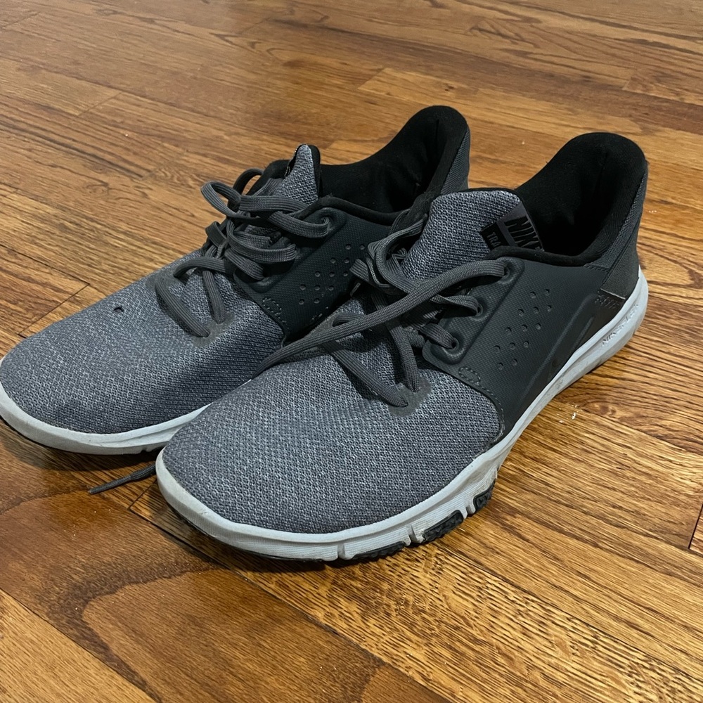 Gray Men’s Nike shoes